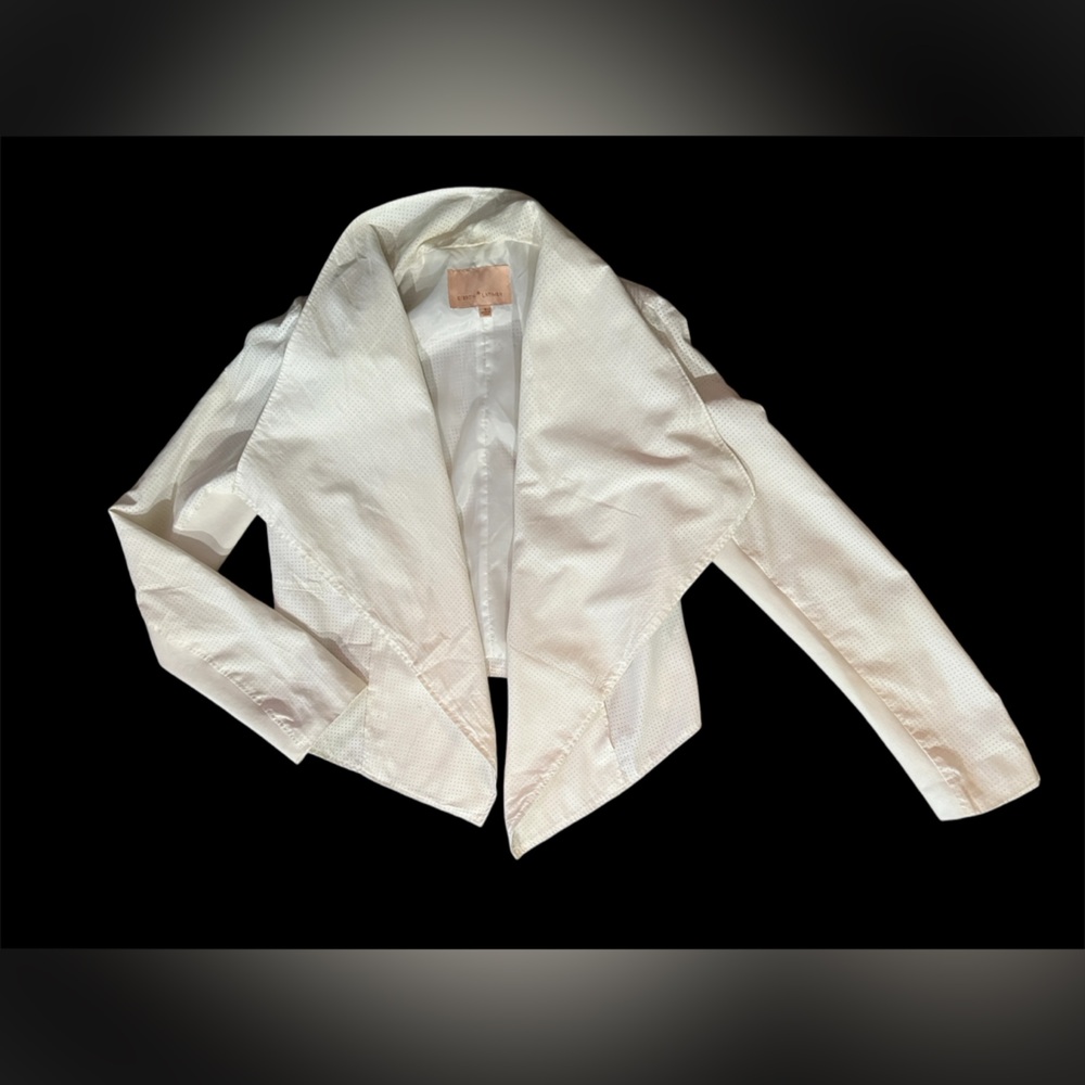 White blazer with a casual vibe